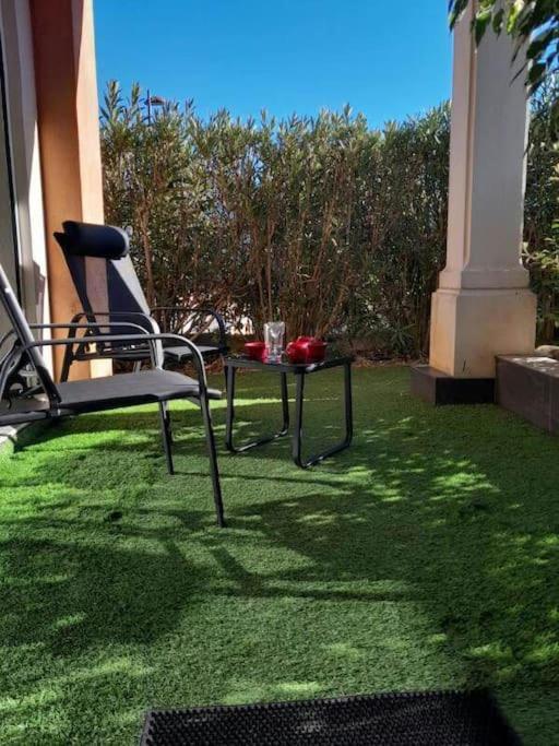 Appartement Spacieux &Tres Calme. Spacious & Very Quiet Apartment. Карро Экстерьер фото