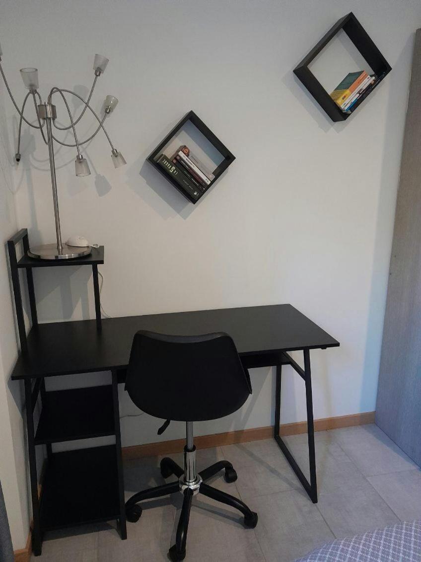 Appartement Spacieux &Tres Calme. Spacious & Very Quiet Apartment. Карро Экстерьер фото